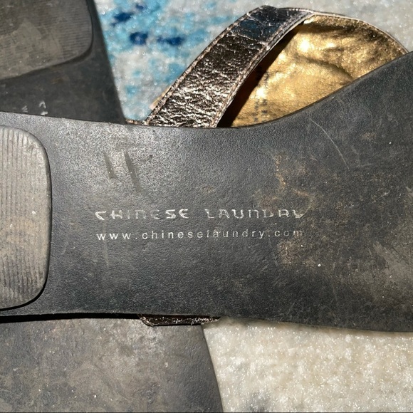 Chinese Laundry Peacock Embellished Wooden Sandals - Picture 6 of 7